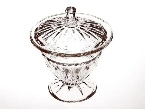 sakharnitsa_stekl_na_nozhke_s_kr_tra_207