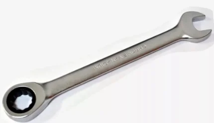 Ключ комбинированный трещоточный 11 мм хромирован.