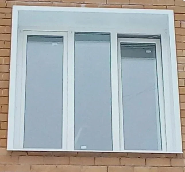 Окно пластиковое 1490*2479 трёхств-е, правое (890/889/700), створка на 700мм справа.