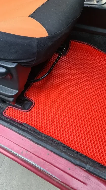 Автомобильные EVA коврики с бортами для Nissan Note E11