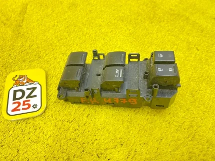 Фото для Блок управления стеклоподъемниками HONDA FREED/FREED+ GB7/GB5/GB6/GB8 LEB 2016/Цвет NH731P перед. (б/у)