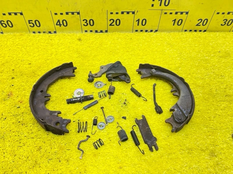 Фото для Механизм стояночного тормоза TOYOTA LAND CRUISER HDJ101K 1HDFTE 2000/Цвет 6Q7 задн. прав. (б/у)