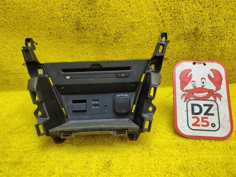 Магнитофон Mazda Demio/Mazda 2 DJ5FS/DJ5AS/DJ3FS/DJ3AS/DJLFS/DJLAS/DJ S5DPTS 2014/Цвет 41W перед.