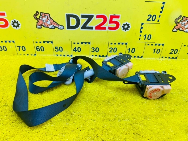 Фото для Ремень безопасности ПАРА ПЕРЕД SUZUKI ESCUDO TA74W M16A 2006/Цвет ZCW перед. (б/у)