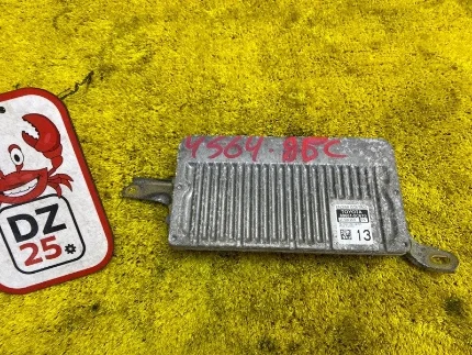 Фото для Блок управления двс TOYOTA SIENTA NCP175/NCP175G 1NZFE 2015 перед. (б/у)