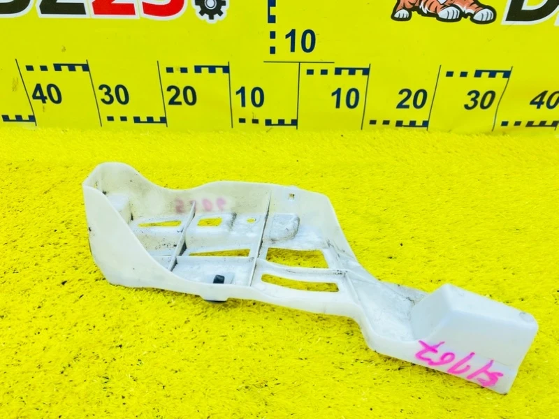 Фото для Крепление бампера LEXUS RX270 AGL10W 1ARFE 2012/Цвет 1J4 задн. прав. (б/у)