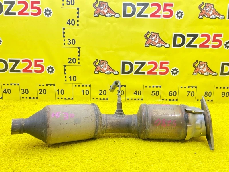 Фото для Катализатор TOYOTA VOXY ZWR80G 2ZRFXE 2014/Цвет 070 перед. (б/у)