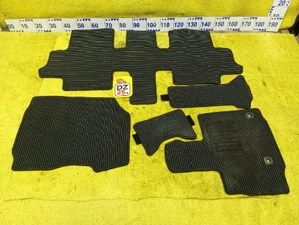 Фото для Коврики комплект HONDA FREED/FREED+ GB8/GB7/GB6/GB5 LEB 2019/ПЕРЕДНИЙ/ЗАДНИЙ/ЛЕВЫЙ/ПРАВЫЙ (б/у)