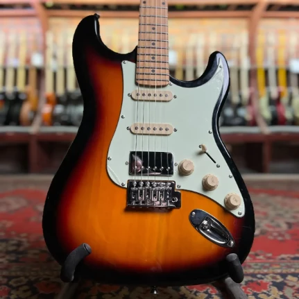 Фото для Электрогитара DeMarco DMSEST600 Stratocaster HSS Sunburst, DeMarco (ДеМарко)