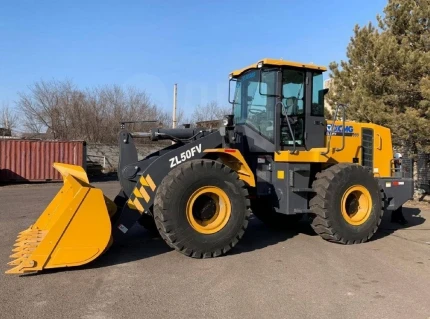 Фото для Фронтальный погрузчик XCMG ZL50FV