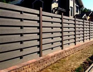 Забор из древесно-полимерного композита