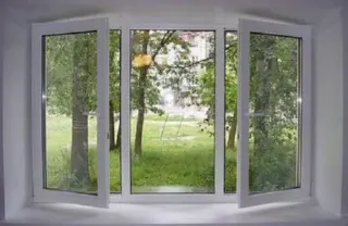 Монтаж трехстворчатого окна