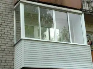 Холодное остекление балкона (окно с алюминиевым профилем)
